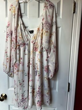 City Chic White Floral Dress with Yellow & Lavender Flowers